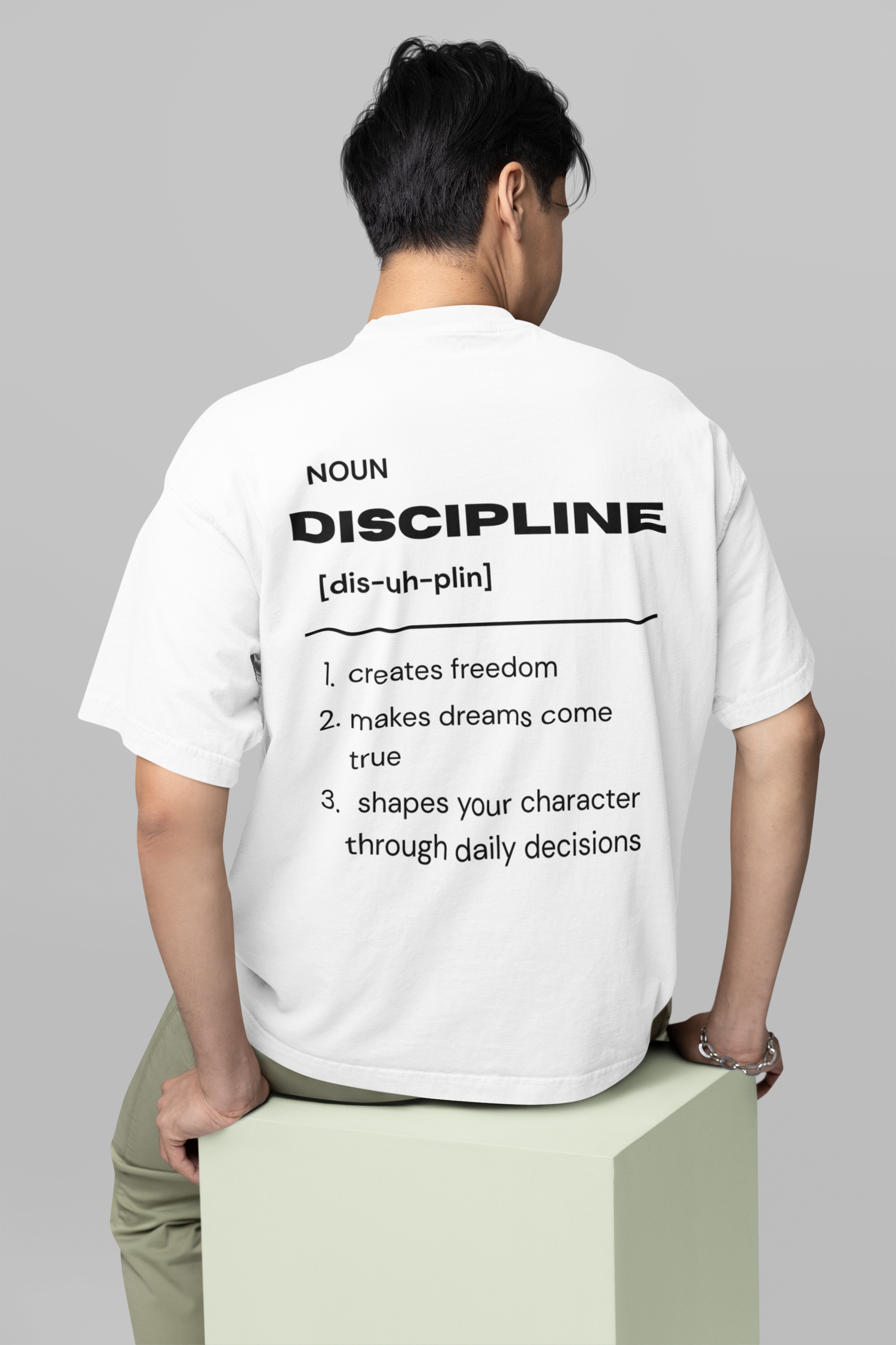 Oversized T-Shirt "Discipline"